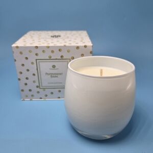 Huntington Home Soy Blend Peppermint Bark Scented Candle